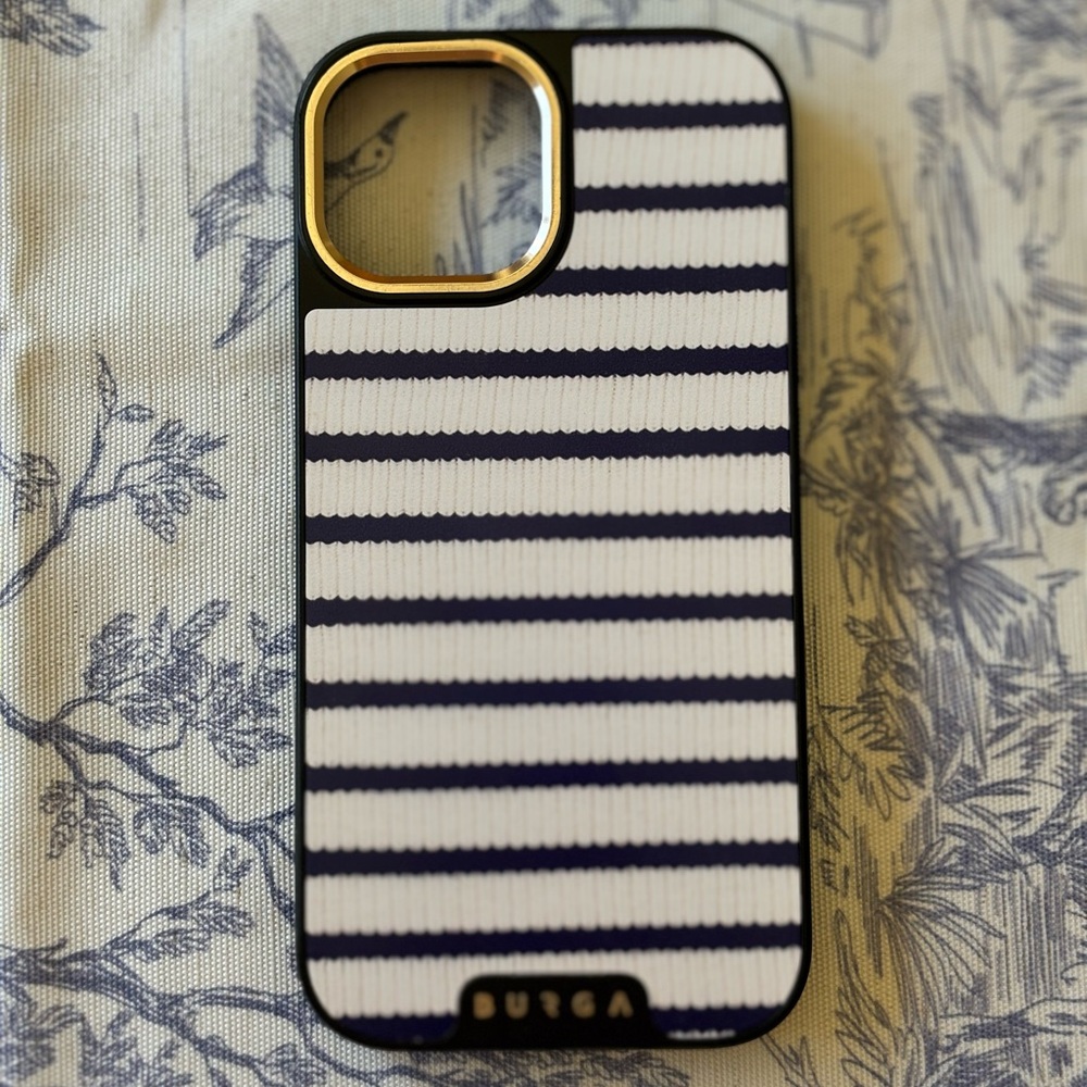 Burga iPhone 15 case